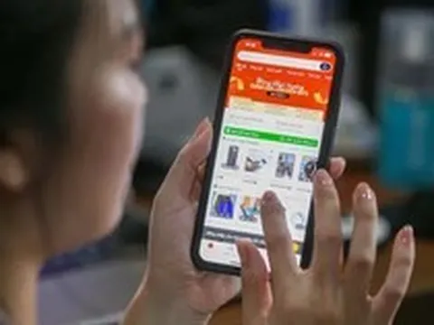 Từ ngày 1/7, một luật ở Việt Nam có hiệu lực, vì sao nhiều người tiêu dùng vẫn khó khi mua hàng online?