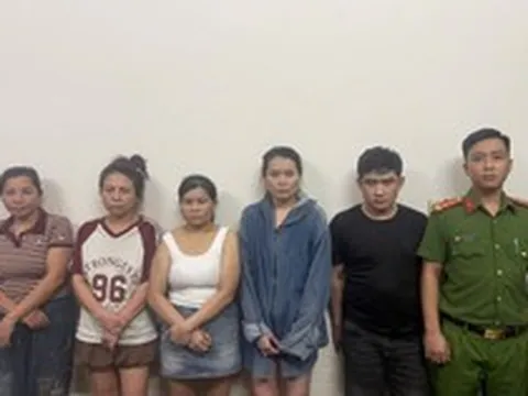 Kiểm tra nhà nghỉ lúc 16 giờ, bắt bà chủ Nguyễn Thị Hậu SN 1983