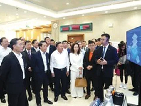 Chuyển đổi số ngân hàng: Giữ vững vai trò tiên phong trong kỷ nguyên dữ liệu  và trí tuệ nhân tạo