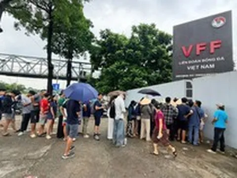 Cơ hội cuối trực tiếp mua vé xem ĐT Việt Nam đấu Malaysia tại Mỹ Đình: Chỉ bán từ 9h15 ngày 19/8
