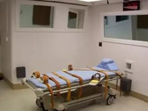 Hà Nội: Tuyên tử hình bị cáo giết anh họ, chém cháu trọng thương