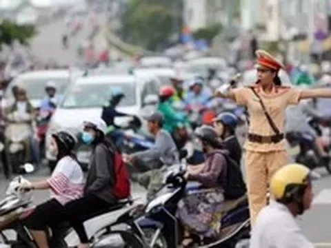 Chính phủ yêu cầu xử nghiêm vi phạm giao thông, 'không có vùng cấm, không có ngoại lệ'
