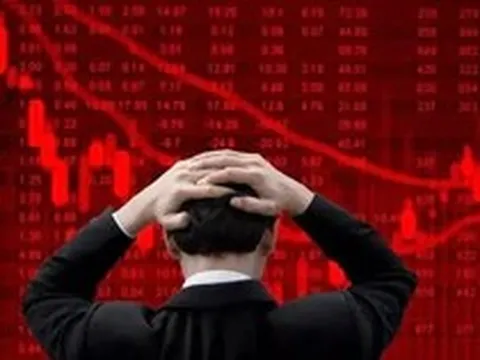 VN-Index hụt hơi, cổ phiếu bất động sản 'đỏ lửa'