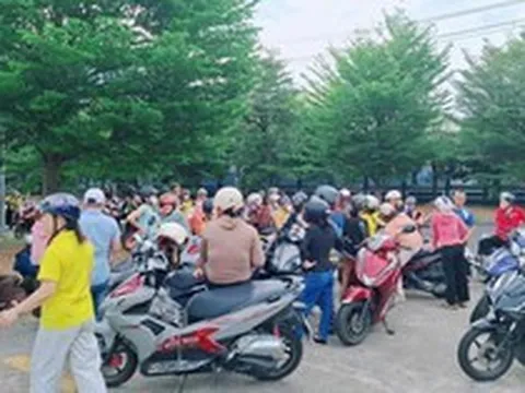 Hơn 1 năm nghỉ việc, hàng trăm công nhân vẫn 'mòn mỏi' chờ công ty 'trả nợ' BHXH