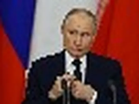 Tổng thống Putin thừa nhận về nền kinh tế Nga