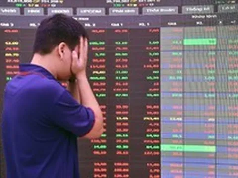 Tổng Giám đốc một doanh nghiệp bị cấm giao dịch 18 tháng vì "mua chui" hàng triệu cổ phiếu