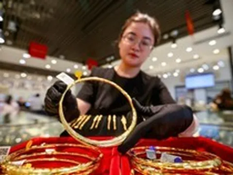 Giá vàng bạc 20/8: Phú Quý, SJC, Doji bùng nổ, người mua "trúng lớn" chỉ sau một đêm!