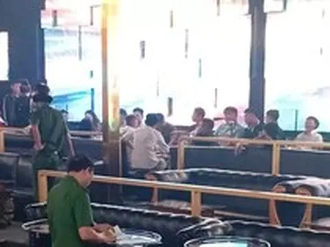 'Đột kích' cơ sở giải trí trong đêm, phát hiện hàng chục dân chơi dương tính ma túy