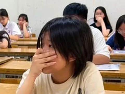 Hà Nội tiến tới bỏ thi vào lớp 10: Nỗi lo 'học bạ đẹp'