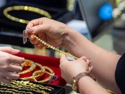 Giá vàng lên mức cao nhất trong tháng