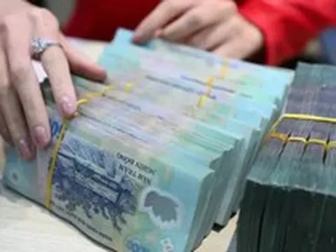 Đề nghị ưu tiên ngân sách để cán bộ đủ sống bằng lương