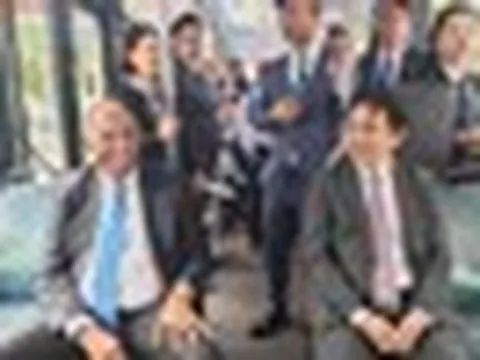 Thăm tập đoàn của tỷ phú Phạm Nhật Vượng, lãnh đạo quốc gia 33 triệu dân ở Tây Phi bày tỏ mong muốn gì?