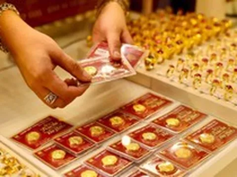 Giá vàng SJC, vàng nhẫn ngày 24/8 tại SJC, Bảo Tín Mạnh Hải, DOJI, Phú Quý, PNJ,...: Tăng mạnh tới 2 triệu đồng/lượng