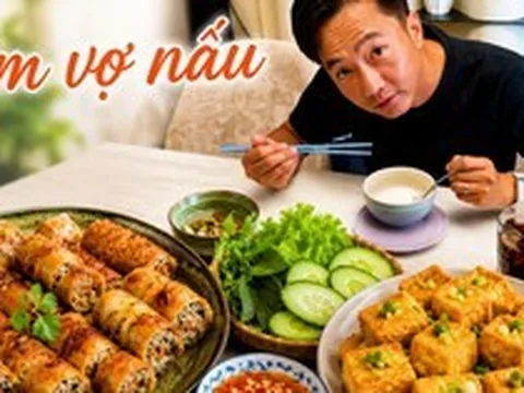 Tưởng đại gia như Cường Đô La ăn gì cũng có, ai ngờ xa nhà lại nhớ đúng mâm cơm này