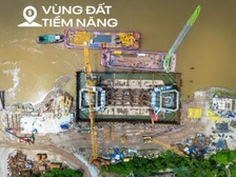 Toàn cảnh công trường xây cầu có trụ cao nhất, nhịp chính dài thứ 2 Việt Nam, nối trung tâm Hà Nội với đại đô thị của Vinhomes, sẽ hoàn thành sau một năm nữa