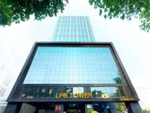 Các đại gia 'lấn sân' ngân hàng