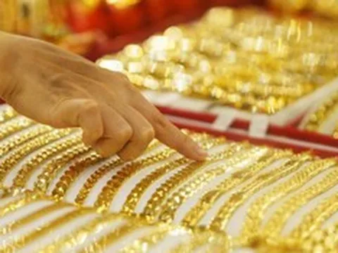 Giá vàng tăng trở lại, chuyên gia dự báo kịch bản 165 triệu đồng/lượng