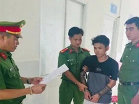 Công an bắt Ngô Hy Vọng và Trương Đan Huy