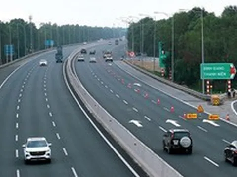 Cục CSGT thông báo về việc bắt đầu xử phạt lỗi không giữ khoảng cách an toàn trên cao tốc