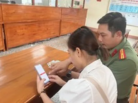 Tất cả người dân có VNeID chú ý quy định mới áp dụng từ 5/10