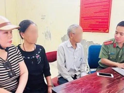 Không đủ tiền để chuyển vào tài khoản, cụ ông mang 5 chỉ vàng đi bán: Chủ tiệm nhất quyết không mua và cùng đến công an làm việc