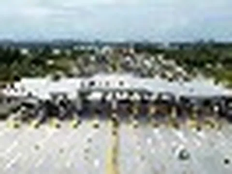 Đỉnh cao xây dựng Trung Quốc: Tung cỗ máy đào hầm kỷ lục thế giới, chính thức thông xe siêu hầm 2 tầng xuyên con sông dài thứ 2 đất nước