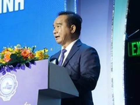Chủ tịch TP.HCM muốn doanh nghiệp cùng chính quyền trả lời ‘phải sửa gì, làm gì’