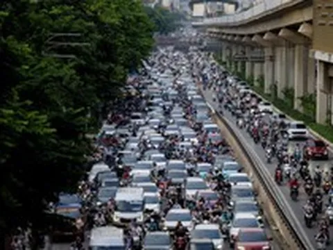 5 ngày nghỉ lễ bắt đầu từ mai: Đường phố Hà Nội và TPHCM lúc này!