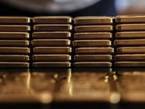 Giá vàng bật tăng 15% trong tháng 8, chuyên gia cảnh báo một vùng giá có thể kích hoạt áp lực chốt lời