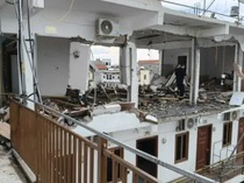 Công an thông tin nguyên nhân ban đầu vụ nổ khiến 1 người tử vong, 3 phòng trọ bị phá hủy hoàn toàn