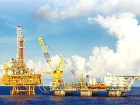 Giá thuê giàn khoan chịu áp lực ngắn hạn, "ông lớn" dầu khí vẫn được dự báo tăng trưởng mạnh