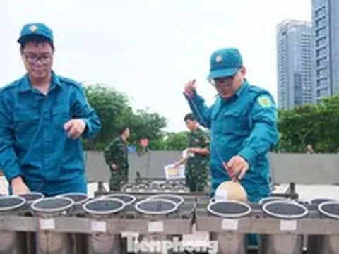 Cận cảnh trận địa 1.200 quả pháo hoa tầm cao chờ khai hỏa ở TPHCM