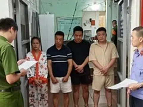 Tạm giữ 4 người tham gia hành hung tài xế taxi ở Quảng Ninh