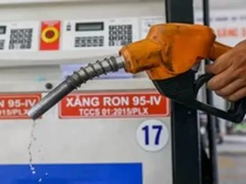 Xăng dầu đẩy CPI tháng 8 tăng