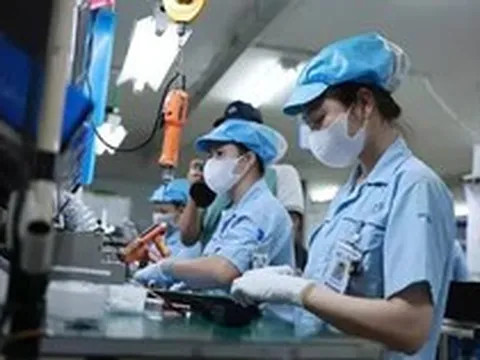 Hơn 40 tỷ USD vốn ngoại rót vào Việt Nam: Đâu là nam châm 'hút tiền'?