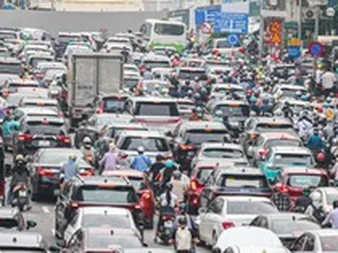Hà Nội: Nút Nguyễn Chí Thanh - Đê La Thành tắc từ sáng, sau 5/9 còn đến mức nào?