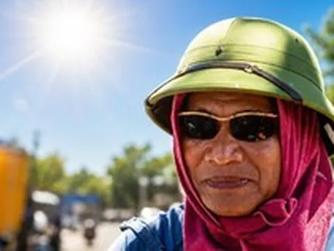 Nhiều nơi nóng kỷ lục hơn 39°C, mưa vượt lịch sử trong tháng 8