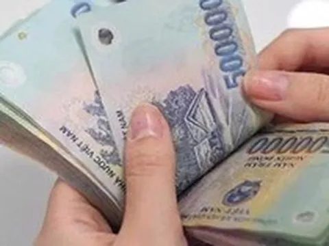 Trình Đề án cải cách chính sách tiền lương và bảo hiểm xã hội tại Hội nghị Trung ương 5