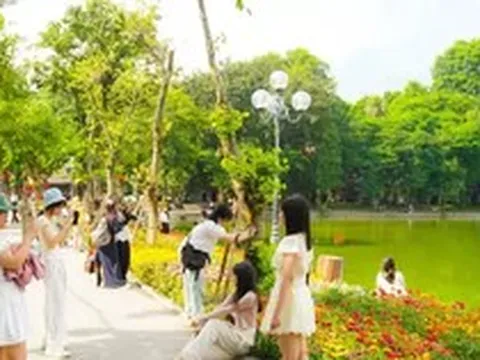 Miền Bắc thời tiết đẹp trước khi mưa dông
