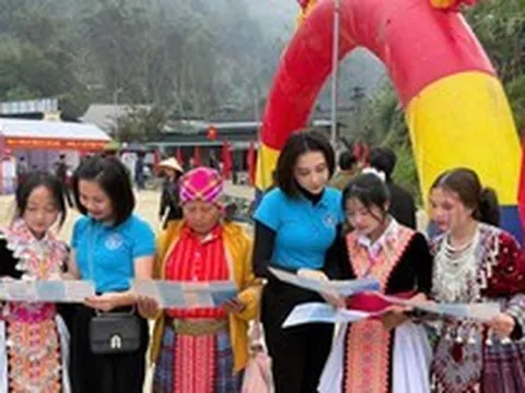 Hướng tới mục tiêu 100% HSSV tham gia BHYT
