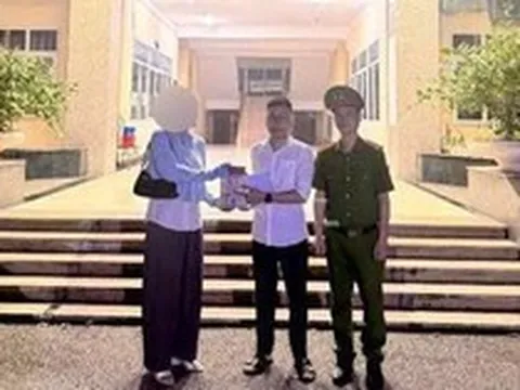 Công an xác minh số tiền 1 tỷ đồng rơi trong quán cà phê ở Hà Nội