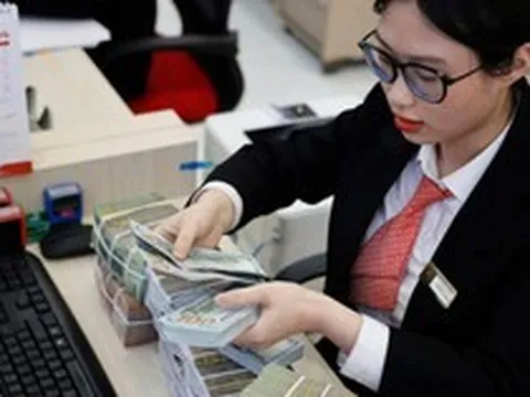 Giá USD tự do và ngân hàng liên tục giảm mạnh