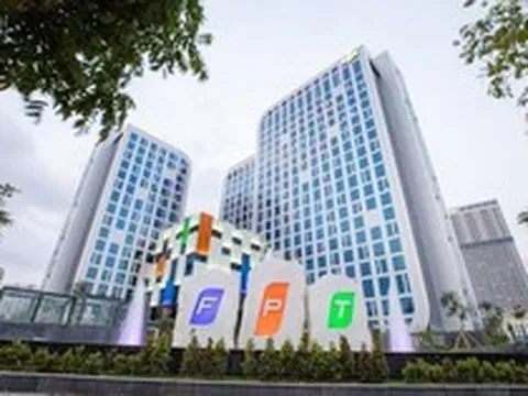 FPT công bố văn bản quan trọng, cổ phiếu lên cao nhất 3 tháng