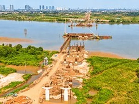 Cận cảnh cây cầu gần 12.000 tỷ đồng bắc qua sông Hồng, nối Hà Nội - Hưng Yên