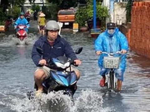 Hạ tầng chắp vá úng ngập triền miên