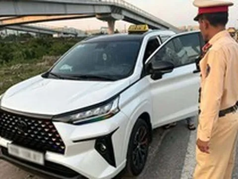 Xe biển trắng thu 100.000 đồng của khách, tài xế bị phạt 13 triệu đồng