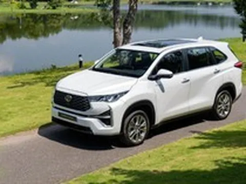 Sức mua xe hybrid giảm trong tháng Ngâu, Toyota chiếm thế áp đảo