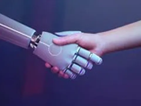 AI càng 'ấm áp', con người càng cách xa nhau