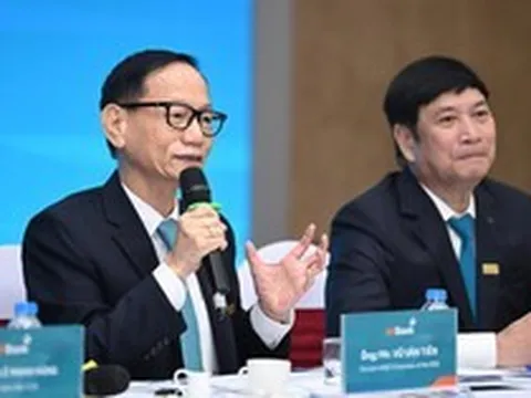 Lộ diện nhóm cổ đông sở hữu hơn một nửa vốn điều lệ của ngân hàng do đại gia Vũ Văn Tiền làm chủ tịch