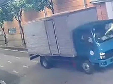 Xe tải lùi trong khuôn viên công ty, cán tử vong nữ công nhân 47 tuổi